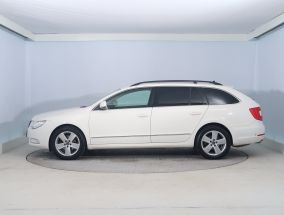 Škoda Superb - 2011