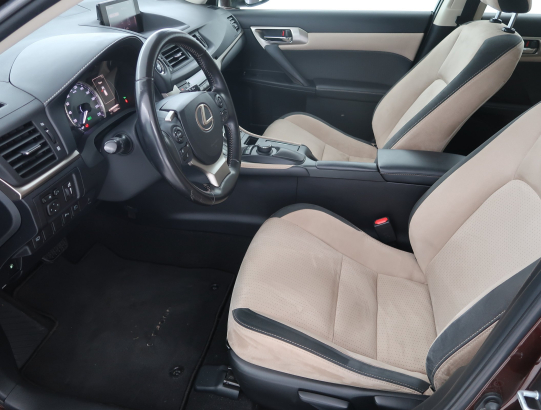 Lexus CT 200h