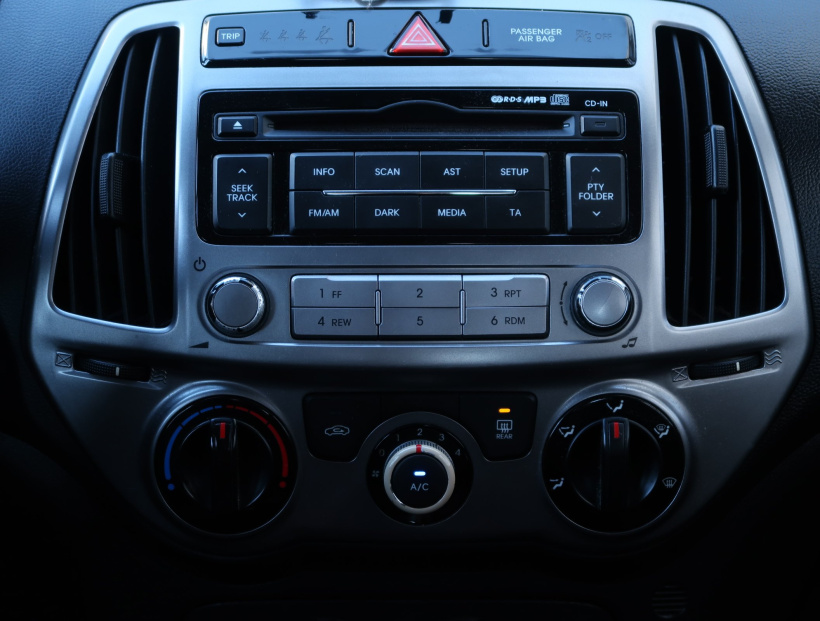 Hyundai i20, 2013