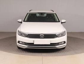 Volkswagen Passat - 2015