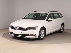 Volkswagen Passat - 2015