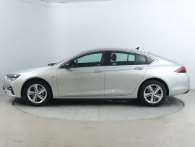 Opel Insignia - 2022