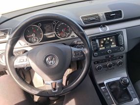 Volkswagen Passat - 2014