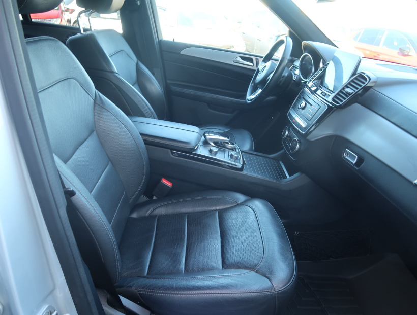 Mercedes-Benz GLE, 2016