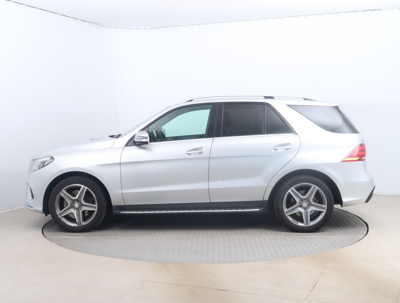 Mercedes-Benz GLE, 2016