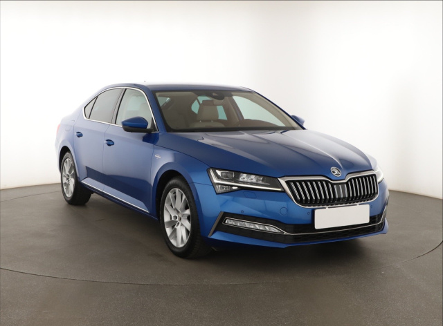 Škoda Superb 2021