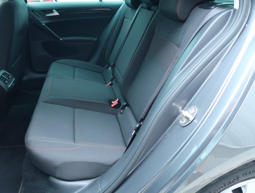 Volkswagen Golf, 2017