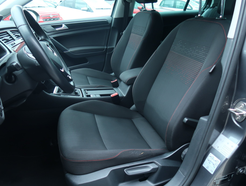 Volkswagen Golf, 2017