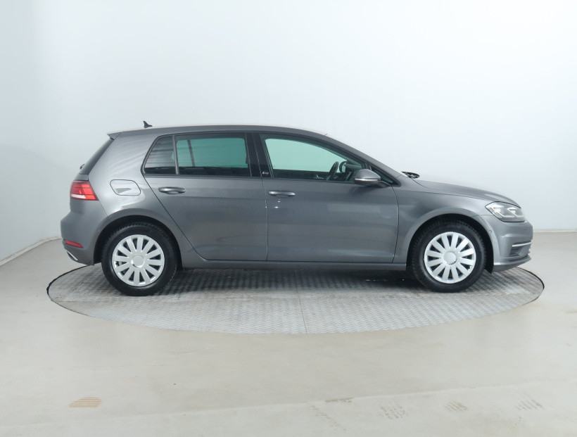 Volkswagen Golf, 2017