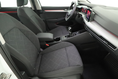 Volkswagen Golf - 2024