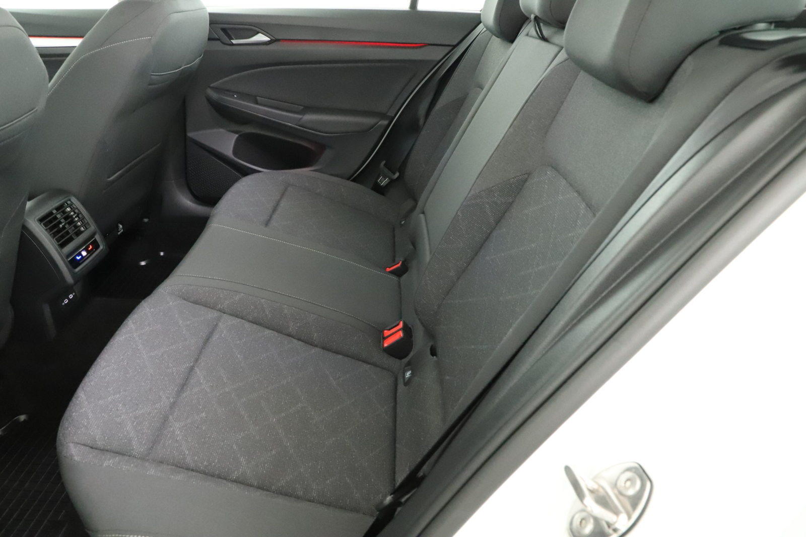 Volkswagen Golf - 2024
