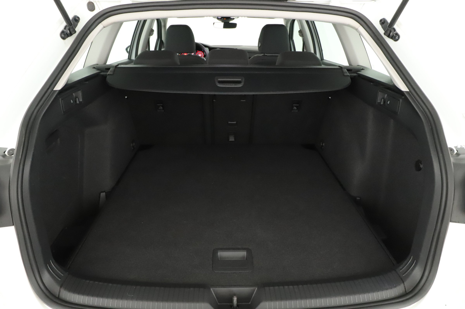 Volkswagen Golf - 2024