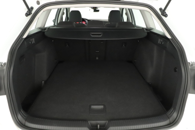 Volkswagen Golf - 2024