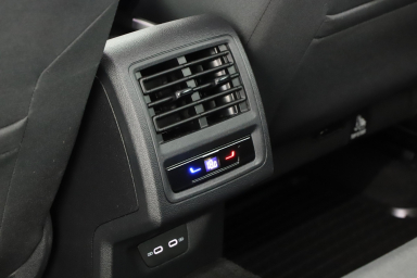 Volkswagen Golf - 2024