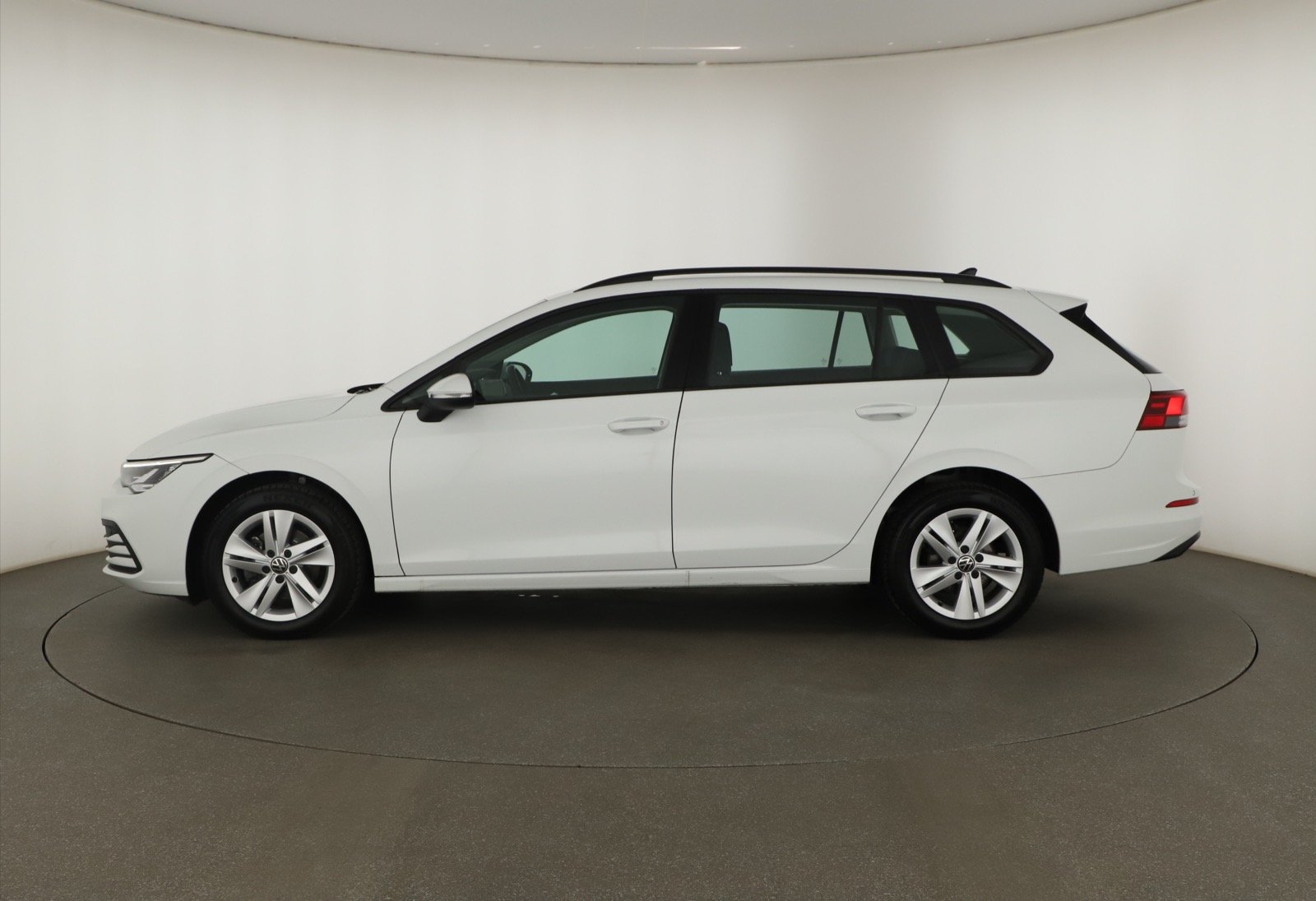 Volkswagen Golf - 2024