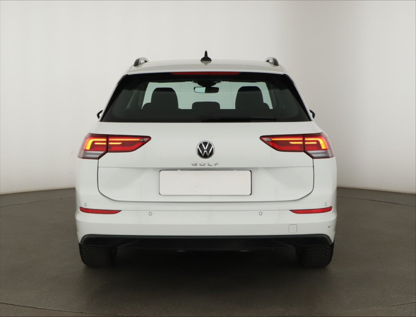Volkswagen Golf - 2024