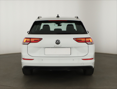 Volkswagen Golf - 2024