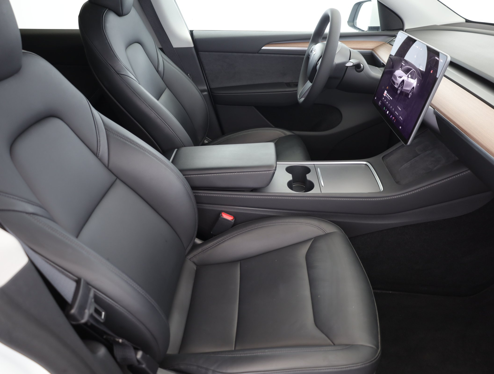 Tesla Model Y - 2024