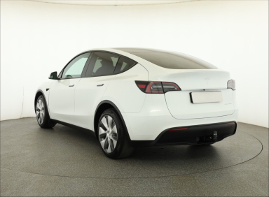 Tesla Model Y - 2024