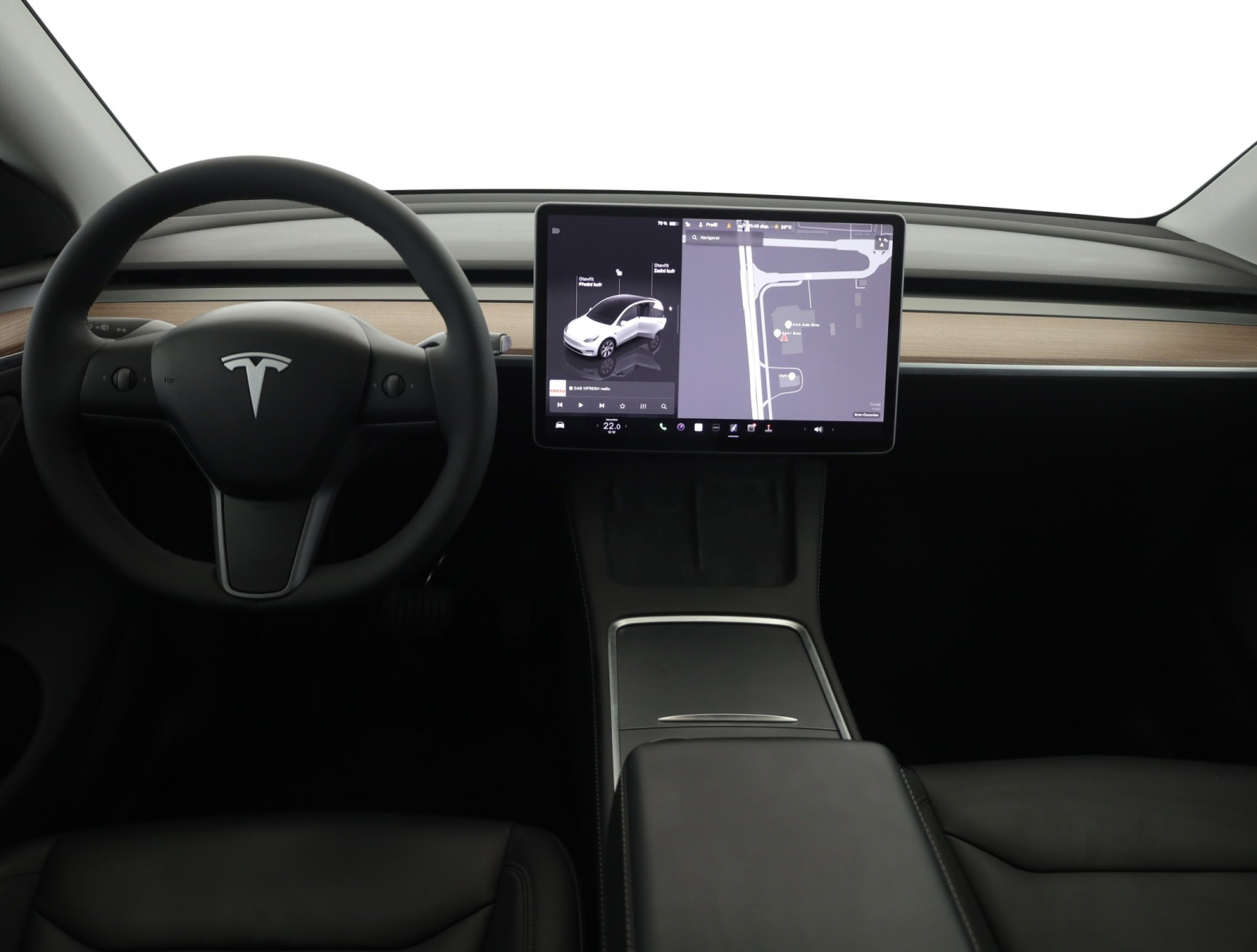 Tesla Model Y - 2024