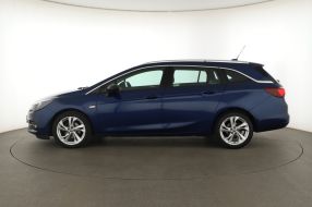Opel Astra - 2021