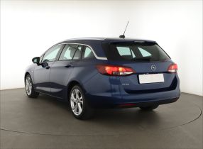 Opel Astra - 2021