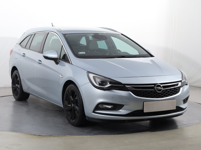 Opel Astra 2021