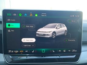 Volkswagen Golf - 2025