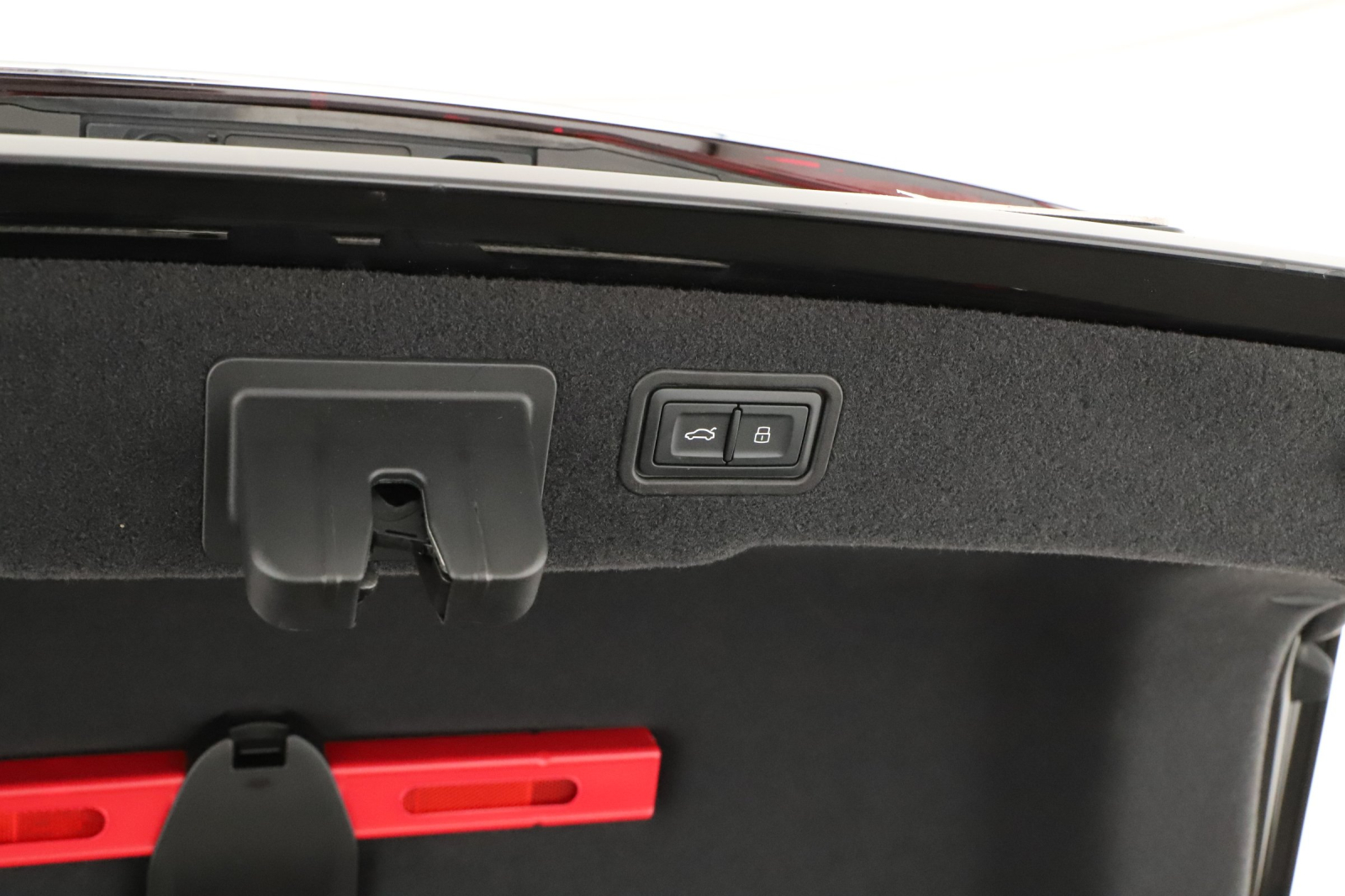 Audi S8 - 2023