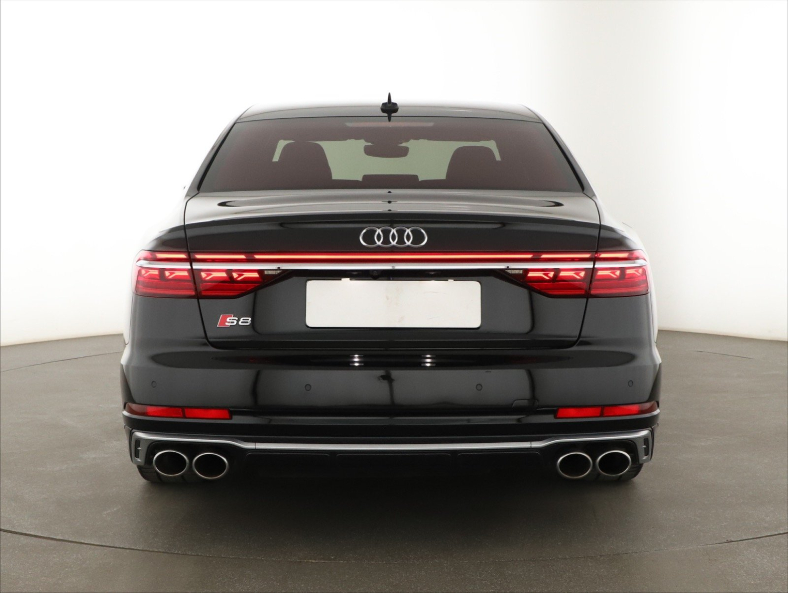 Audi S8 - 2023