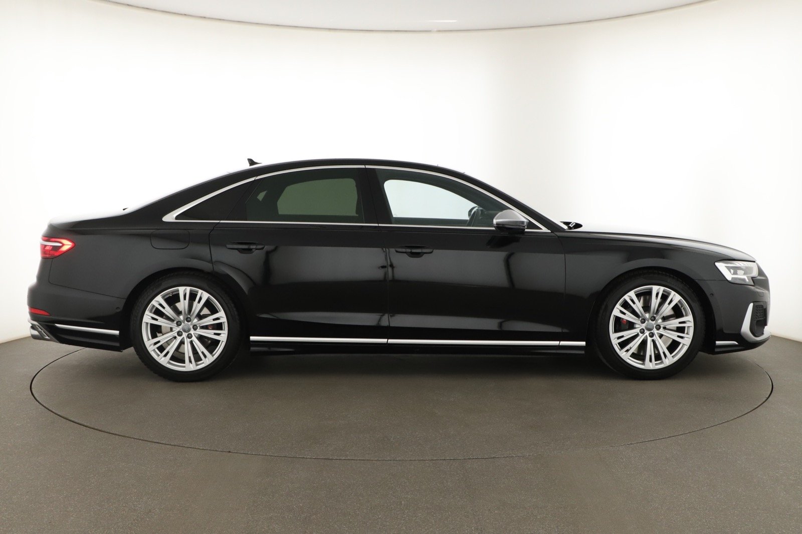 Audi S8 - 2023