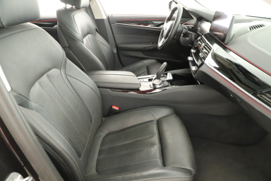 BMW 5 - 2023