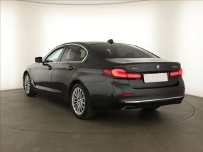 BMW 5 - 2023