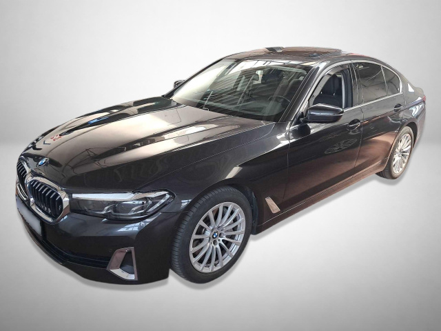 BMW 5 2023