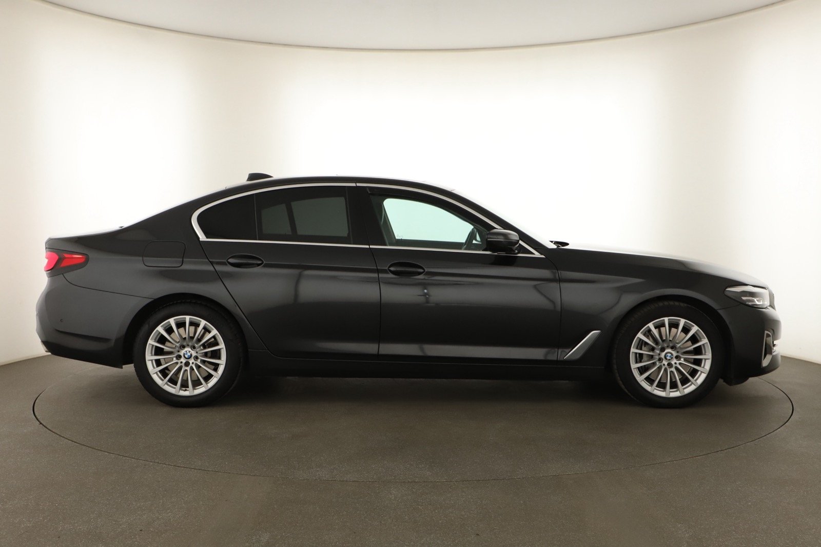 BMW 5 - 2023