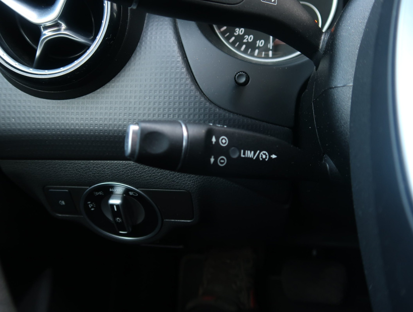Mercedes-Benz A, 2013