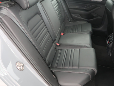 Volkswagen Passat - 2022