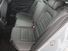 Volkswagen Passat - 2022