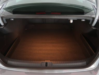 Volkswagen Passat - 2022