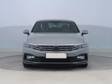 Volkswagen Passat - 2022