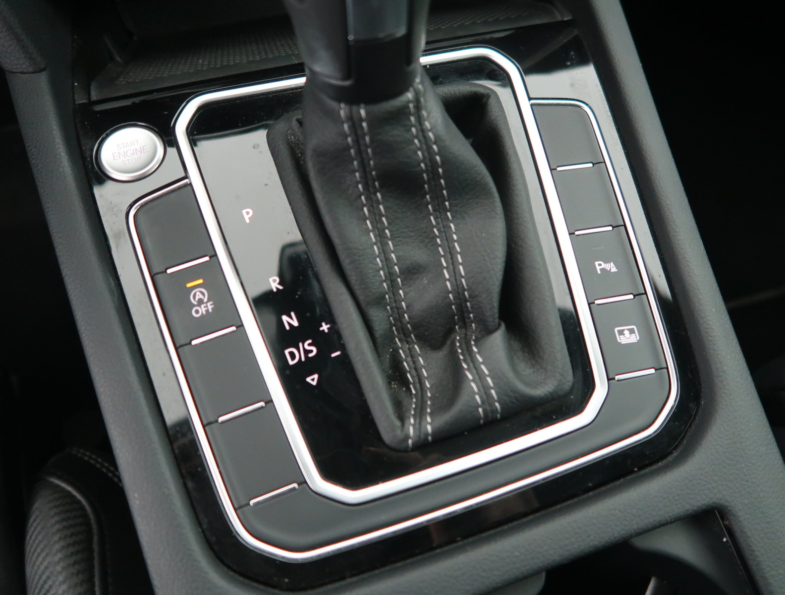 Volkswagen Passat - 2022