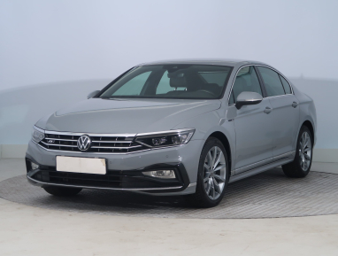 Volkswagen Passat - 2022
