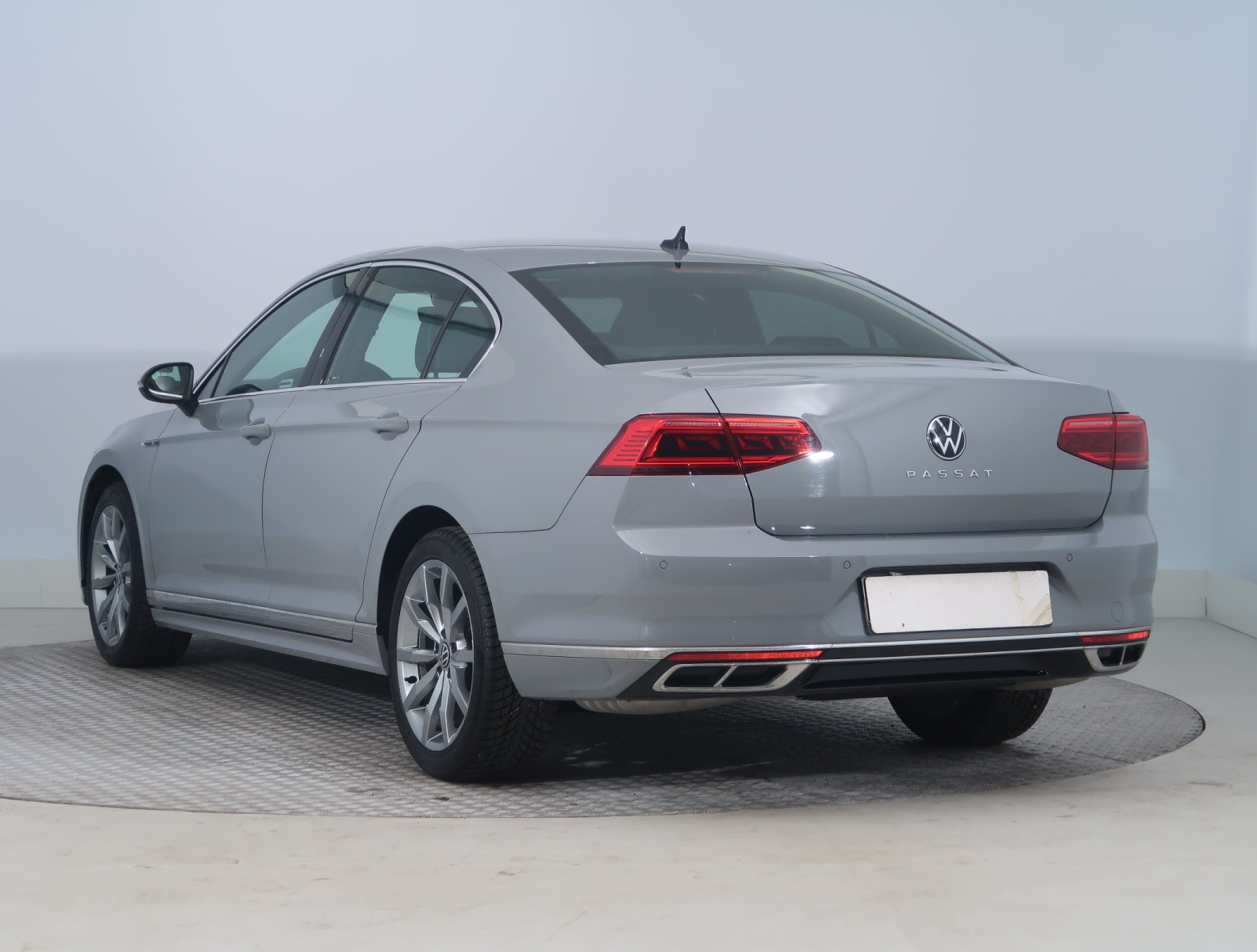 Volkswagen Passat - 2022