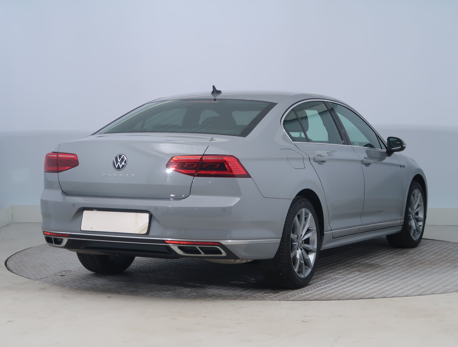 Volkswagen Passat - 2022
