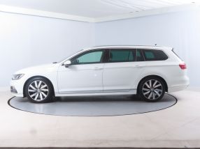 Volkswagen Passat - 2016
