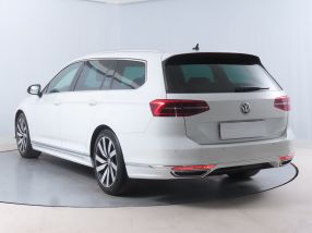 Volkswagen Passat - 2016