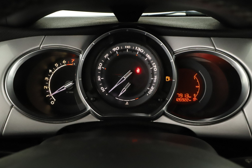 Citroen DS3, 2011