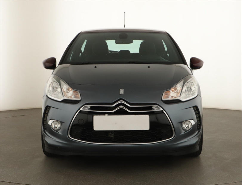 Citroen DS3, 2011