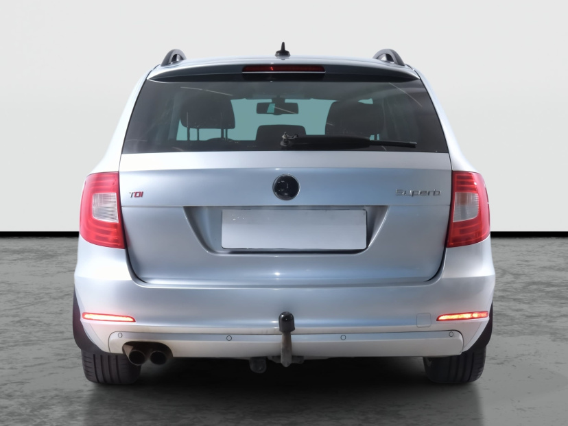 Škoda Superb, 2013