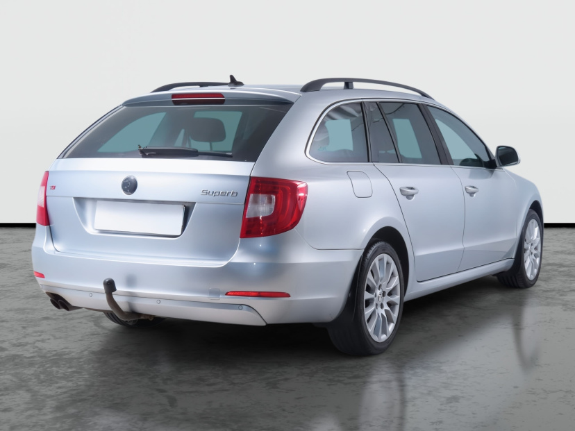 Škoda Superb, 2013